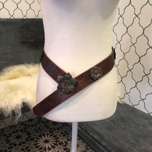 Beautiful embossed leather Jill Stuart belt.